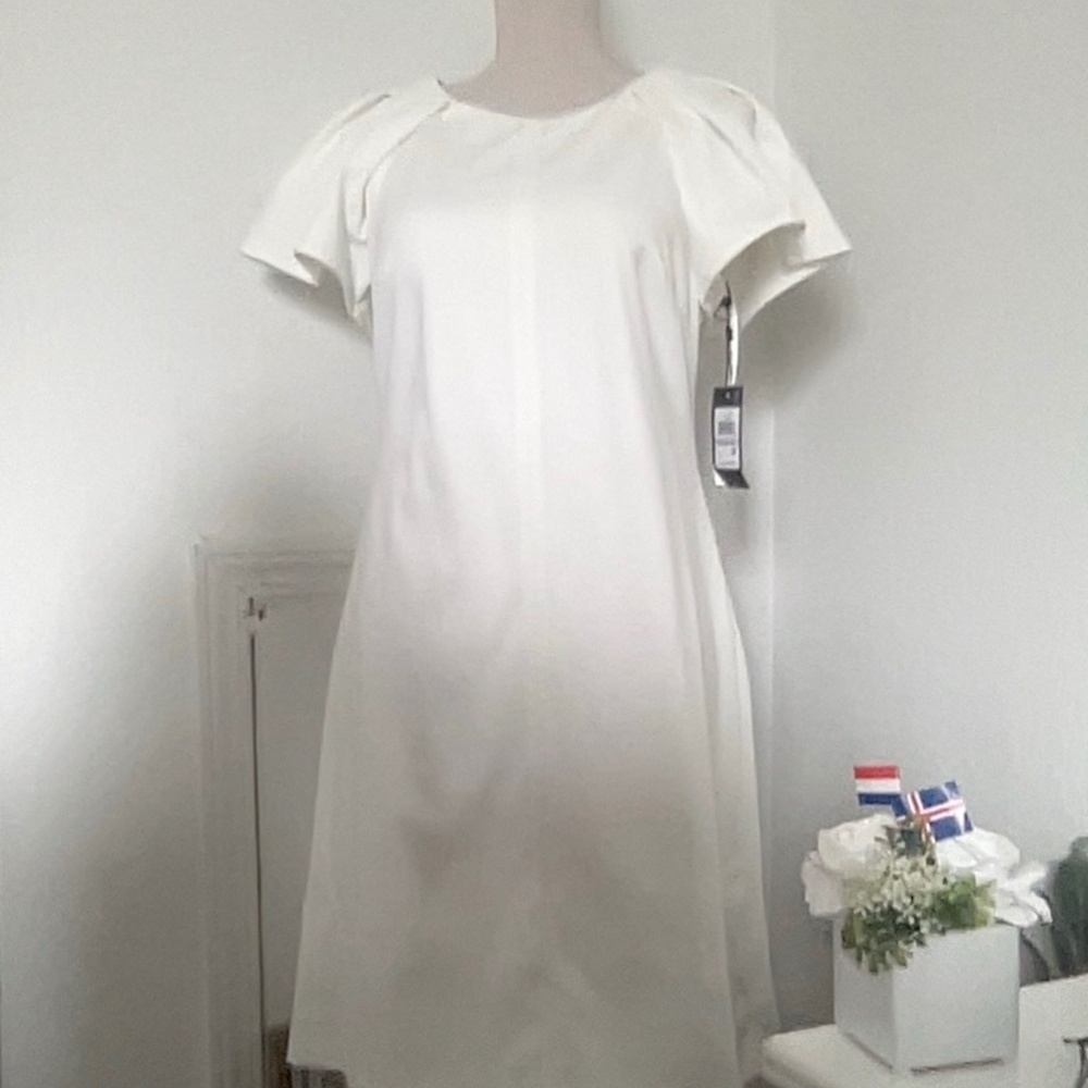 Tommy H White dress size 6